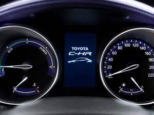 toyota-c-hr-display