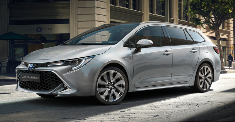 Nuova Toyota Corolla Hybrid Touring Sports tua da 220 Euro al mese, da Spazio a Torino